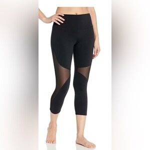 Alo Yoga High Waisted Coast Capri Leggings Cropped Black Mesh Cutout Accents. S